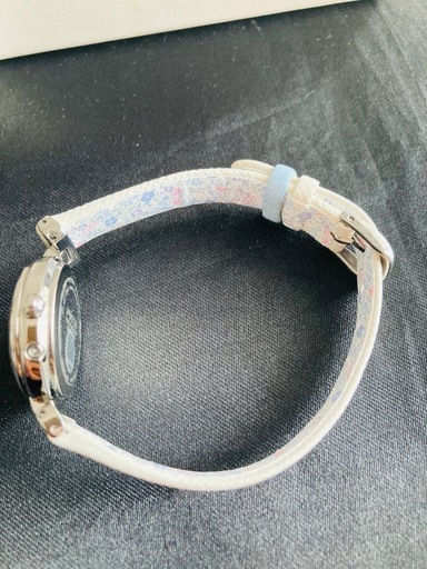 《未使用品》シチズン ウィッカ  花柄 レディース 腕時計 電波ソーラー CITIZEN wicca 革ベルト