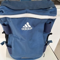 値下げ　adidas 子供サッカーリュックサックの画像