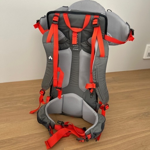 【美品】モンベル　ベビーキャリー　バックパック　ザック