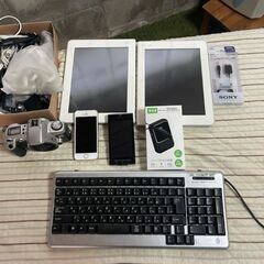 デスクトップPC1台+ノートPC4台+タブレット2台+スマホ2台+他にもApple 