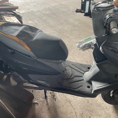 放置車両部品取り！シグナス3型　只今お問い合わせが多く順番に対応致しますの画像