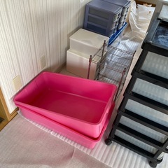 プラスチック製棚、書類引き出し等
の画像