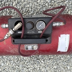エアーサブタンク　38L レギュレータ付の画像