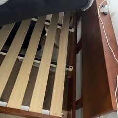 セミダブルベッドフレーム　ローベッドの画像