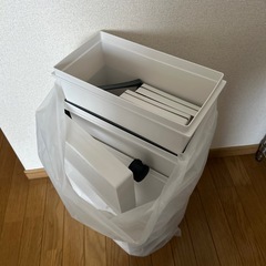 ゴミ箱の画像