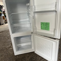 ヤマダ電機YRZ-C12H1(ホワイト) 2ドア冷蔵庫 右開き 117L 幅478mmの画像