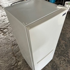 ヤマダ電機YRZ-C12H1(ホワイト) 2ドア冷蔵庫 右開き 117L 幅478mmの画像
