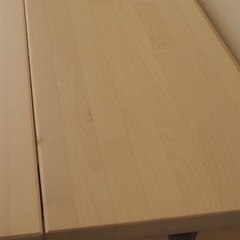 ダイニングテーブルの画像