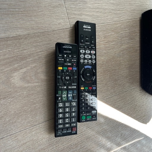 シャープ19インチテレビとソニー1TB3番組同時録画対応ブルーレイレコーダーセット