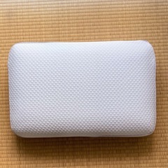 【美品】ニトリ　消臭低反発まくら
