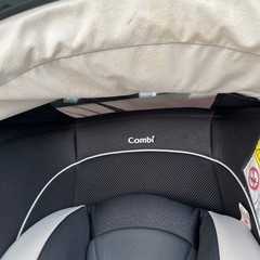 チャイルドシート Combi ラクティアターン の画像