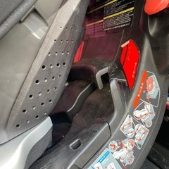 チャイルドシート Combi ラクティアターン の画像