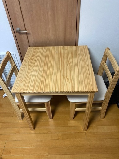 ダイニングテーブル　椅子2脚　セット