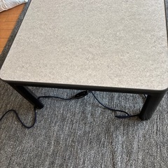 コタツにもなるテーブル
