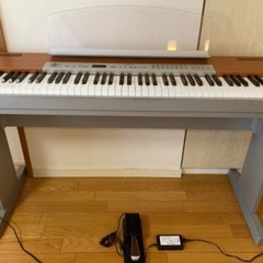 YAMAHA 電子ピアノ　