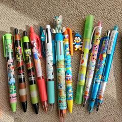 シャープペンシル、マーカー、ボールペンまとめ売りの画像