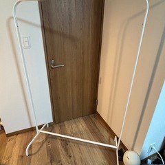 IKEA ハンガーラックの画像