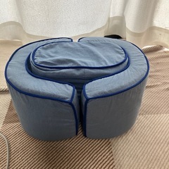 アメリカンガール　椅子とテーブルの画像