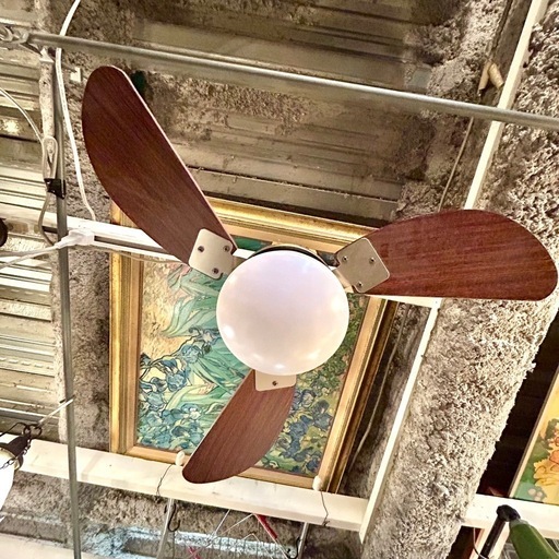 《売約済》【武蔵小山店】 VENTOTA Pula22 リモコン付き シーリングファンライト LED リモコン付 DCモーター 傾斜天井 ライトファン付き照明 風量調節 静か 扇風機 天井ファン LED 照明 換気 寝室 和室 シーリングライト ランプ シーリングランプ 3枚羽 予備羽3枚付き