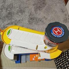 おもちゃ　駐車場の画像