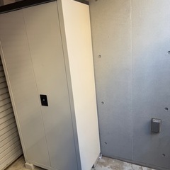 グリーンライフの物置(幅89×奥行47×高さ162cm)　の画像