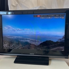 AQUOSブルーレイレコーダーとTOSHIBAテレビのセットの画像
