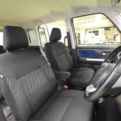 【オリジナル信用回復ローン対応可 　試乗出来ます　最短納車１０日】H31年（令和元年）ダイハツトールカスタムGターボSA3　ＥＴＣ　純正ナビ　フルセグＴＶ　Ｂｌｕｅｔｏｏｔｈ再生　全方位パノラマカメラ　クルーズコントロールドラレコ（前後カメラ）　シートヒーター（前席）　オートエアコン　シートテーブル　両側パワースライドドアの画像