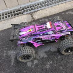 タミヤにて購入ブラシレスモーター搭載オフロードカー