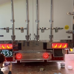 ワンオフ低床車用リアバンパーの画像