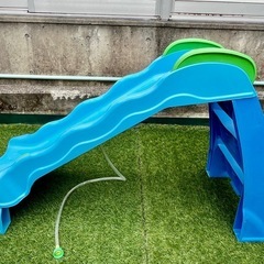 すべり台　ウォータースライダー