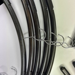 黒木目ハンガー 首振りフック360度 40本セットの画像