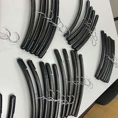 黒木目ハンガー 首振りフック360度 40本セットの画像