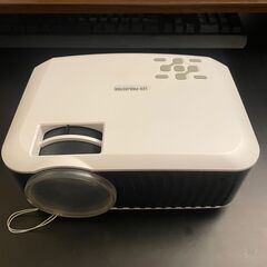 小型プロジェクター FUNLOGY Projector