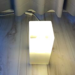 【IKEA テーブルランプ TYP B0011 Grono フロ...