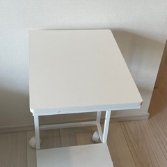 サイドテーブル　白