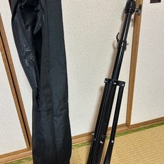 ウィッグスタンド　三脚タイプ