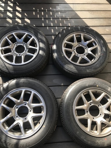 【値下げしました】ジムニー純正ホイール付きタイヤ4本セット