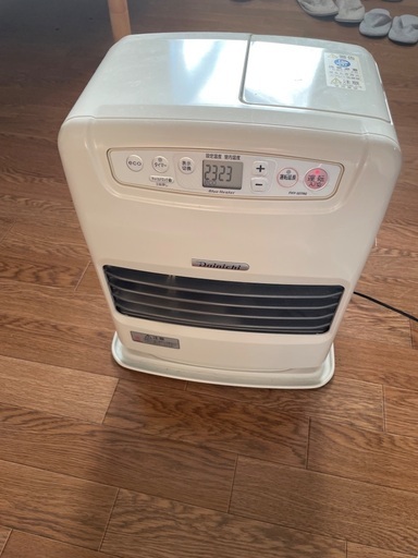 石油ファンヒーター　電動ポンプタンク付き