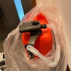 石油ファンヒーター　電動ポンプタンク付きの画像