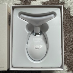 美顔器 Beauskin フェイシャルネックケアリフトの画像