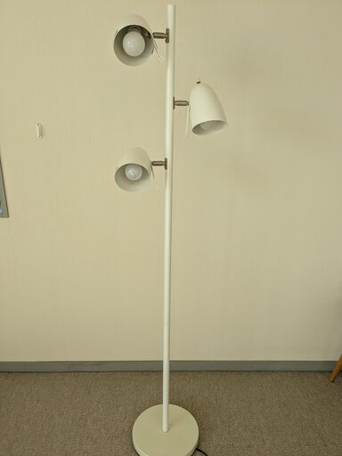 フロアランプ