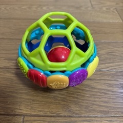 赤ちゃん　ボール