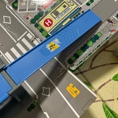 トミカおでかけとびだす！立体マップの画像
