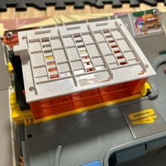 トミカおでかけとびだす！立体マップの画像