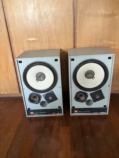 スピーカー　JBL