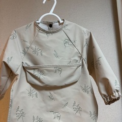 お食事エプロン（小麦柄）長袖　ポケット付き