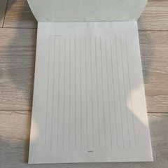 コクヨ 書翰箋 便箋 ヒ-11  仕様：縦罫15行（便箋） ●紙質：上質紙 ●枚数：50枚　 ●残量9割 ●罫内容：縦罫15行 ●サイズ：縦230×横177mm ●注文単位：1冊の画像