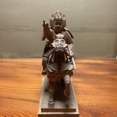 木彫り　武者の画像