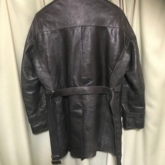 アバハウス革ハーフコートの画像