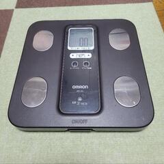 OMRONの体重計